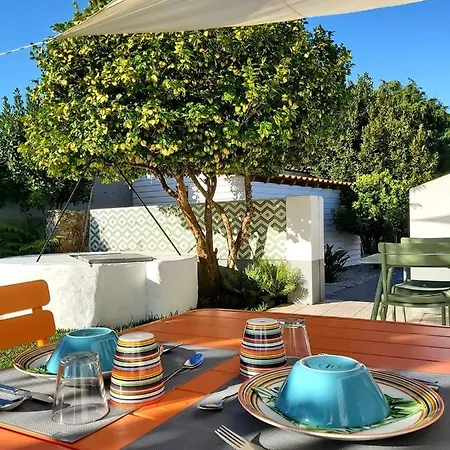 Flamboyant Boutique Bed & Breakfast