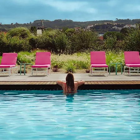 Alojamento de Acomodação e Pequeno-almoço Flamboyant Boutique 4*