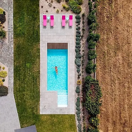Flamboyant Boutique Bed & Breakfast 4*