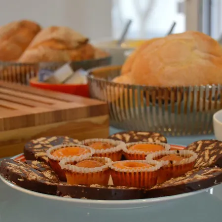 Flamboyant Boutique Bed & Breakfast *