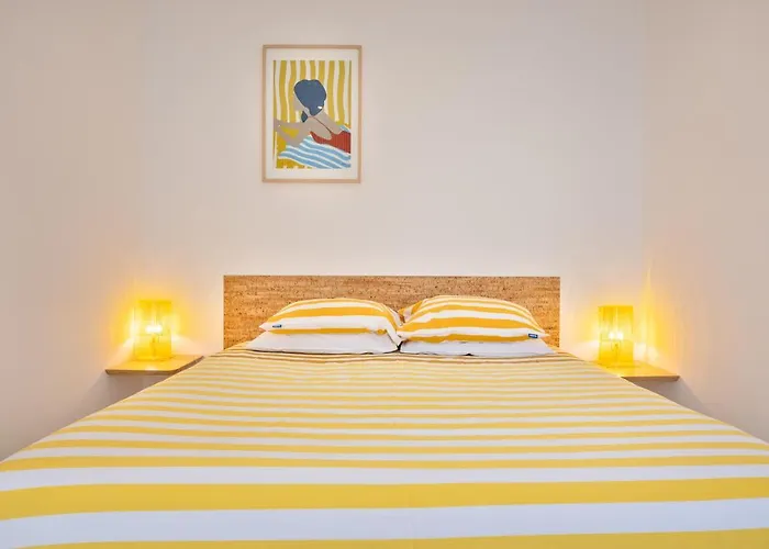 Flamboyant Boutique Bed & Breakfast 4*