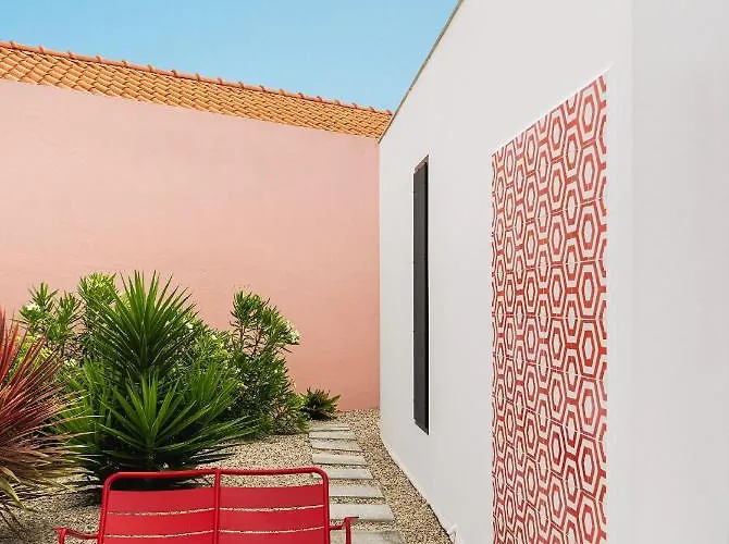 Flamboyant Boutique Bed & Breakfast 4*